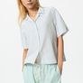 uniqlo shirt Image 2