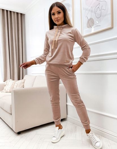velor tracksuit amazing quality very soft