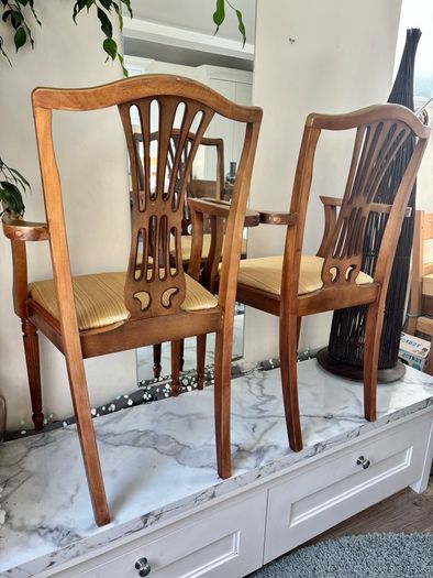 Pair of Vintage Hepplewhite-Style Carver Chairs