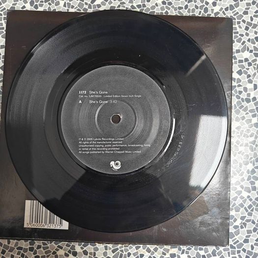 JJ72 She's Gone Ltd Ed. 7" 500 only. Irish indie.