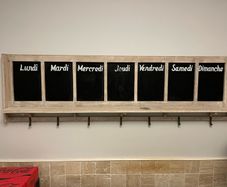 Chalkboard days of the week organiser