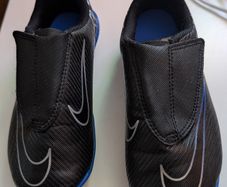 Boys Nike Mercurial boots 10.5