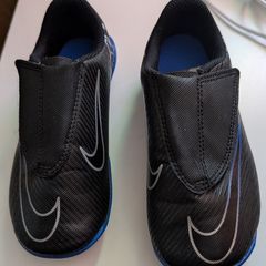 Boys Nike Mercurial boots 10.5