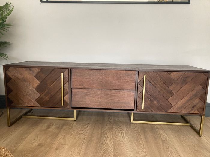 side board