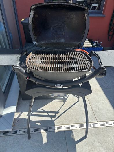 weber Q2000