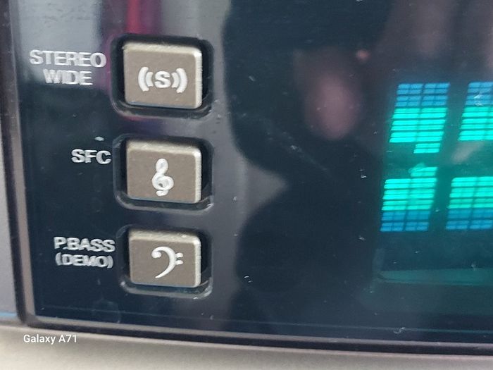 PIONEER Stereo CD Cassette DECK Receiver, Model XR-P470C, 3 CD, Dual Tape and Radio and AUX in very good cosmetic condition