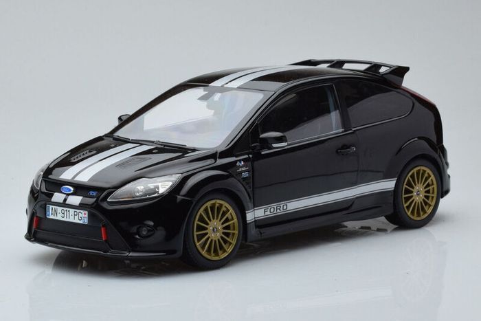 Ford Focus RS mk2 Le Mans Edition 2010 - New in Box - 1/18 - Minichamps