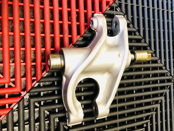 Ducati st rear shock linkage
