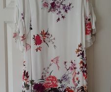 New beautiful frill sleeve print dress
