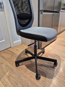 Office desk and chair
