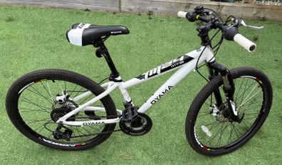 24" JM24 Oyama White Mountain Bike