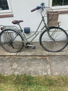 high nelly ladies bicycle