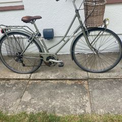 high nelly ladies bicycle