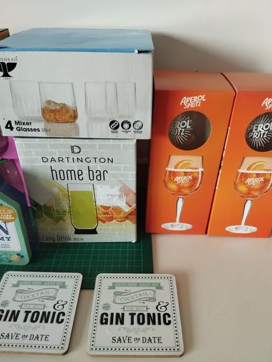 Cocktail & Gin Glass Bundle  Shakers, Glassware & Coasters