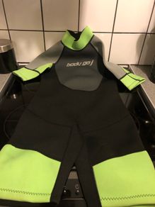 Boys wetsuit age 10 like new