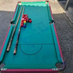 kids pool/snooker table