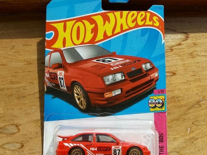 Hot Wheels '87 Ford Sierra Cosworth Red Long Card