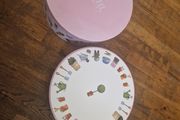 ceramic cakestand