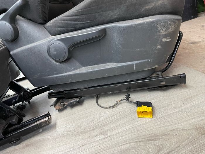 Peugeot 5008 Seat Set