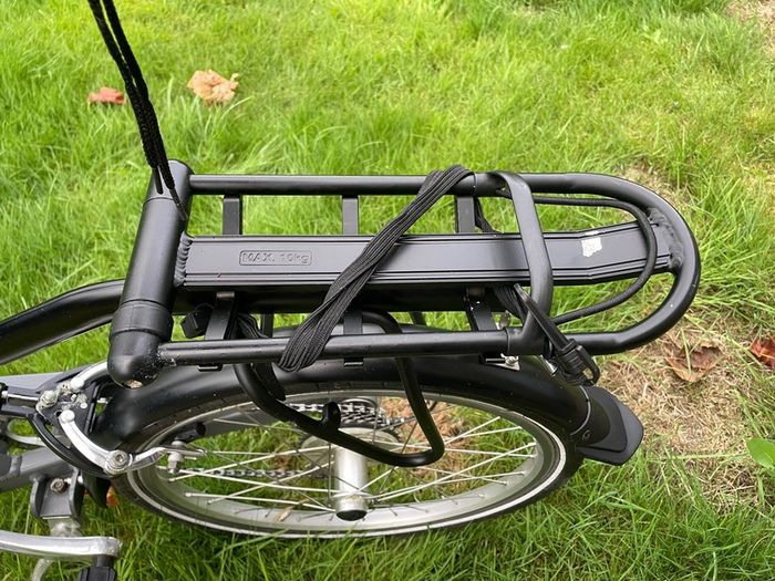 Giant Folding Bike - Excellent Condition