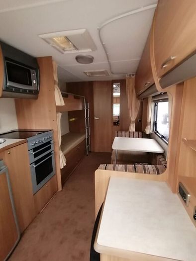 Swift Charisma Caravan