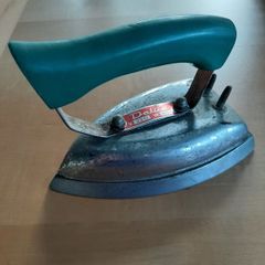 Vintage iron 'Delux'