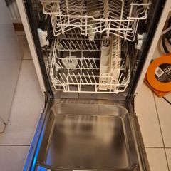 slimline dishwasher