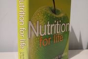 Nutrition For Life by Lisa Hark &amp; Dr. Darwin Deen