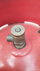 Gas cylinder