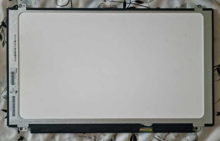 laptop 15.6 LED screen, used, working, 5 euro both.