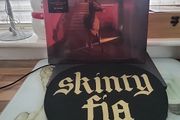 Fontaines dc Skinty fia yellow vinyl and skinty fia turntable slipmat