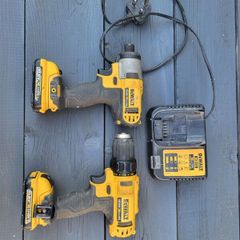 dewalt 10.8 v