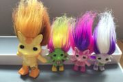 4 Small Zelf troll figures