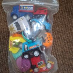 City puzzles, activity book, 6 vehicles