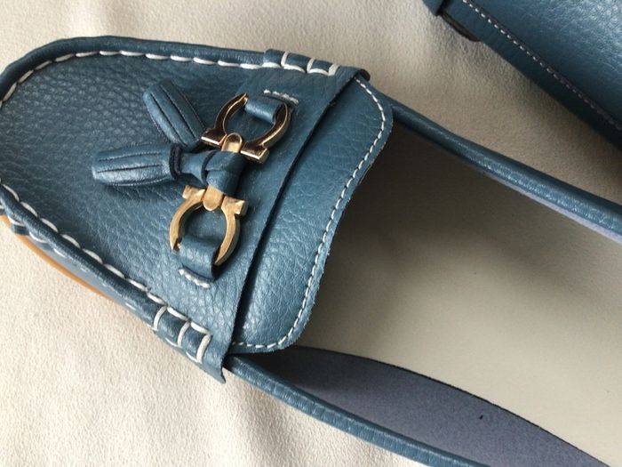 Ladies Brand New Blue Leather Moccasin Shoes Size 8 or 42