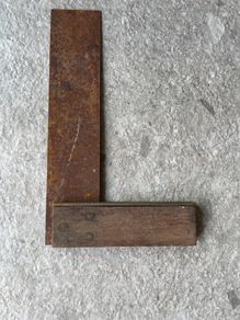 Vintage Tri Square