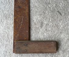 Vintage Tri Square