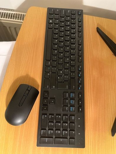 monitor, keyboard and mouse