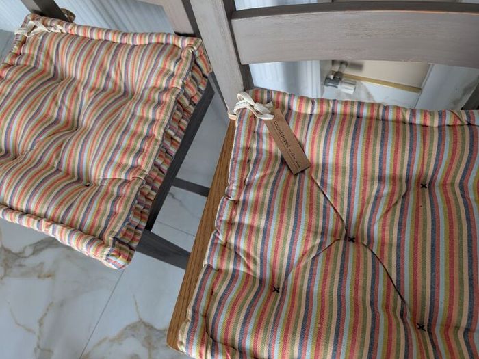 4 Dining Chairs - 100e each-Excellent condition