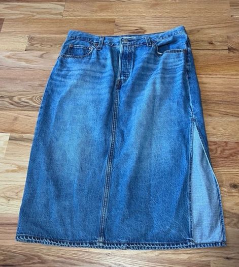 Levi's midi denim skirt