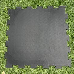 10mm thick interlocking rubber matting 60cm x 60cm. 40 mats in total
