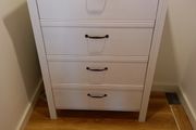 Chest of drawers