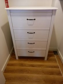 Chest of drawers