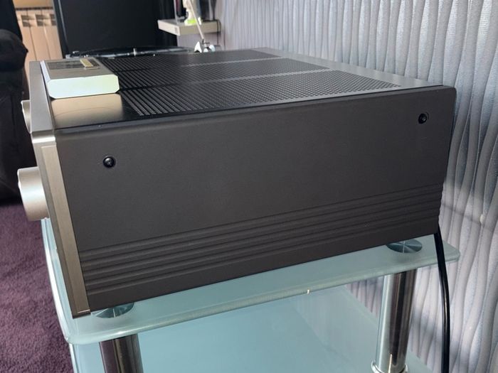 Accuphase E 406 integrated Amplifier