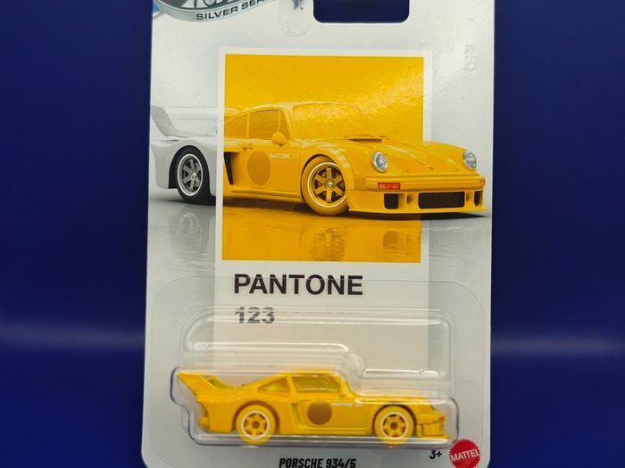 Hot Wheels Chase Porsche 934/5, new.