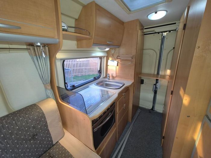 Camper