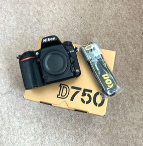 Nikon D750 Full-Frame DSLR. Mint Condition. 17,091 Shutter Count.