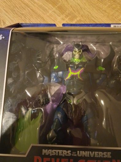 Masters Of The Universe Revelation Skelegod And Stinkor