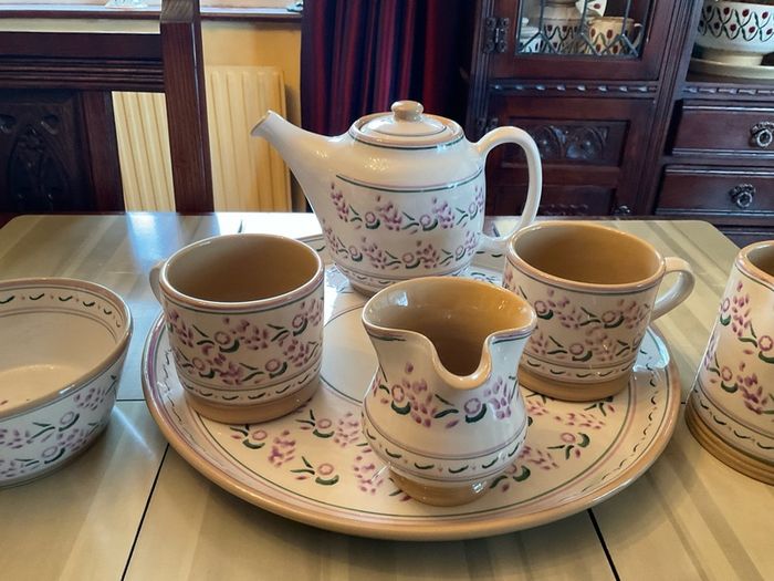 Nicholas Mosse new Lavender limited edition from Washington Creek .  A round platter 13 inches in diameter and a tea pot