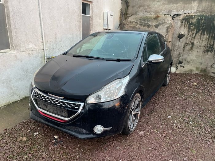 Peugeot 208 gti for breaking
